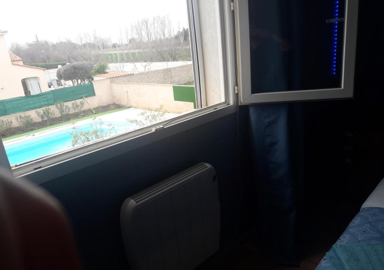 Villa Avec Plage A Pied Et Grande Piscine Sainte-Marie-la-Mer Exteriör bild