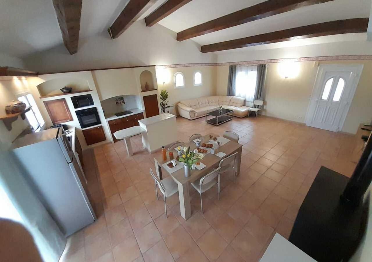 Villa Avec Plage A Pied Et Grande Piscine Sainte-Marie-la-Mer Exteriör bild