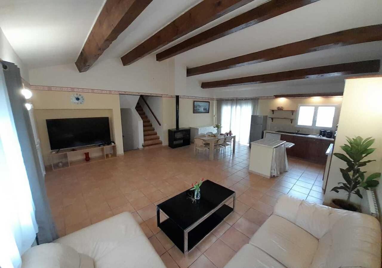 Villa Avec Plage A Pied Et Grande Piscine Sainte-Marie-la-Mer Exteriör bild